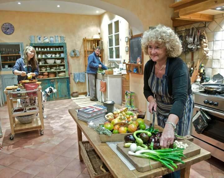 Le Clos Des Freres Gris Bed and Breakfast Aix-en-Provence Exterior foto