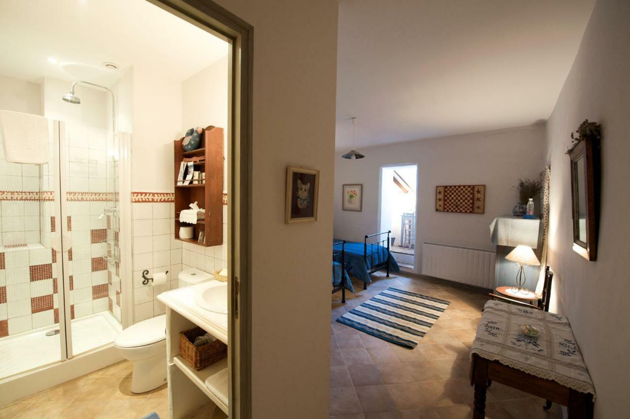Le Clos Des Freres Gris Bed and Breakfast Aix-en-Provence Exterior foto