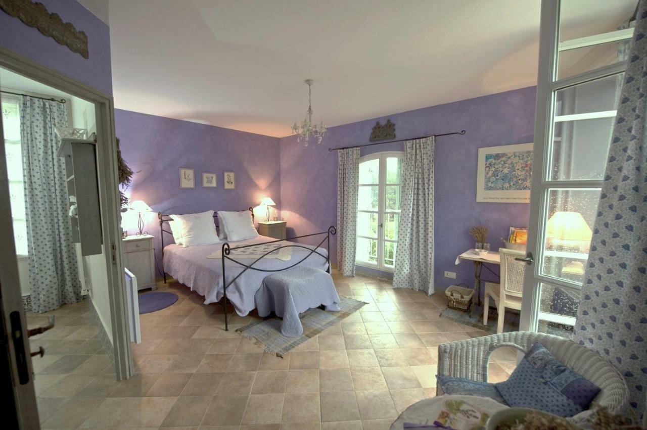 Le Clos Des Freres Gris Bed and Breakfast Aix-en-Provence Exterior foto